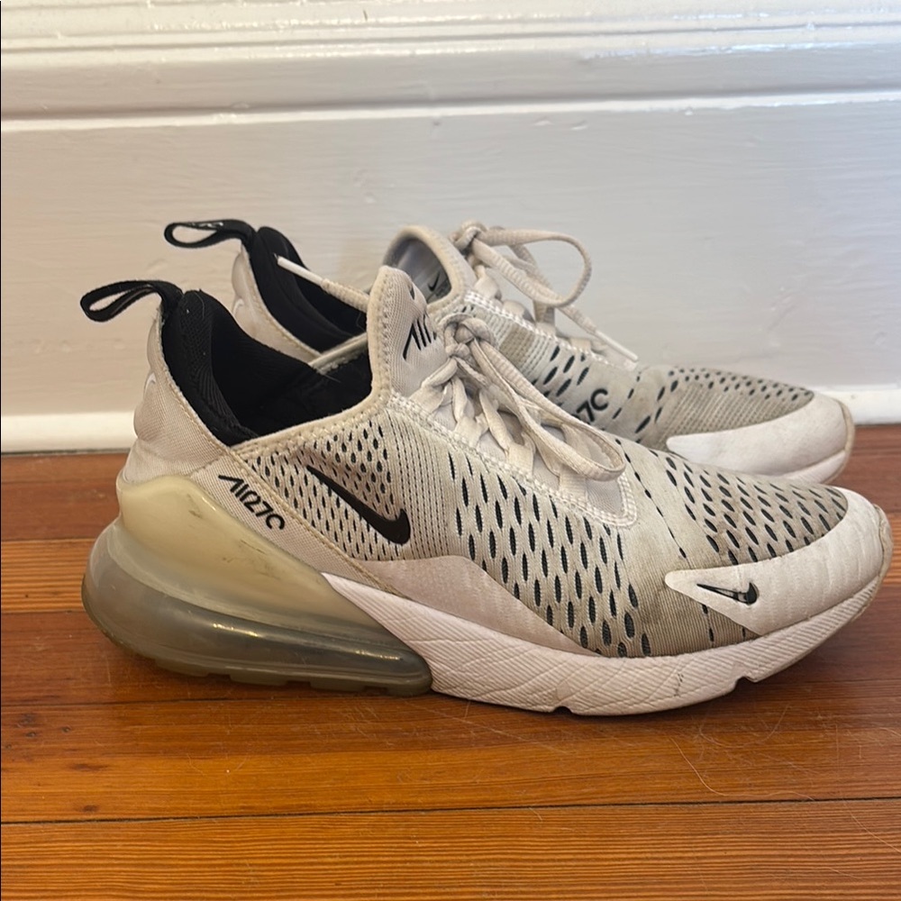 Nike Air Max 270 white and Black Sneakers